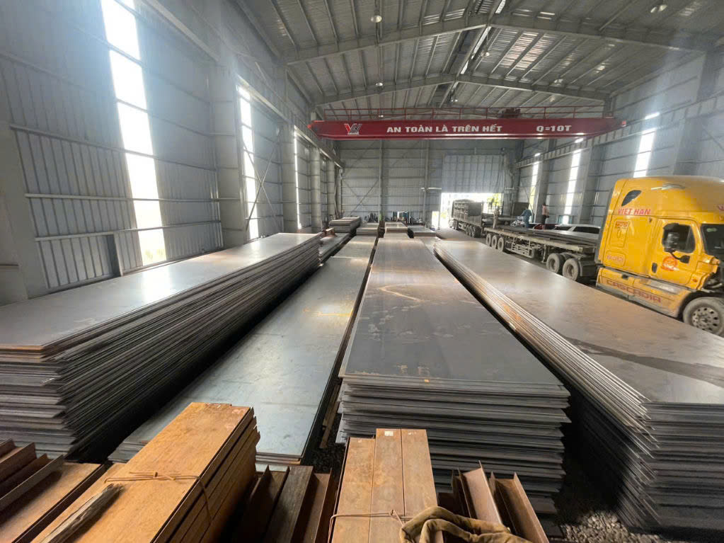 Lô 2000MT thép tấm đăng kiểm Nhật dùng cho đóng tàu